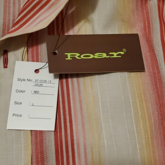 Roar Men's Shirt Y2K - Cream and Red Stripes - Picture 3 of 6